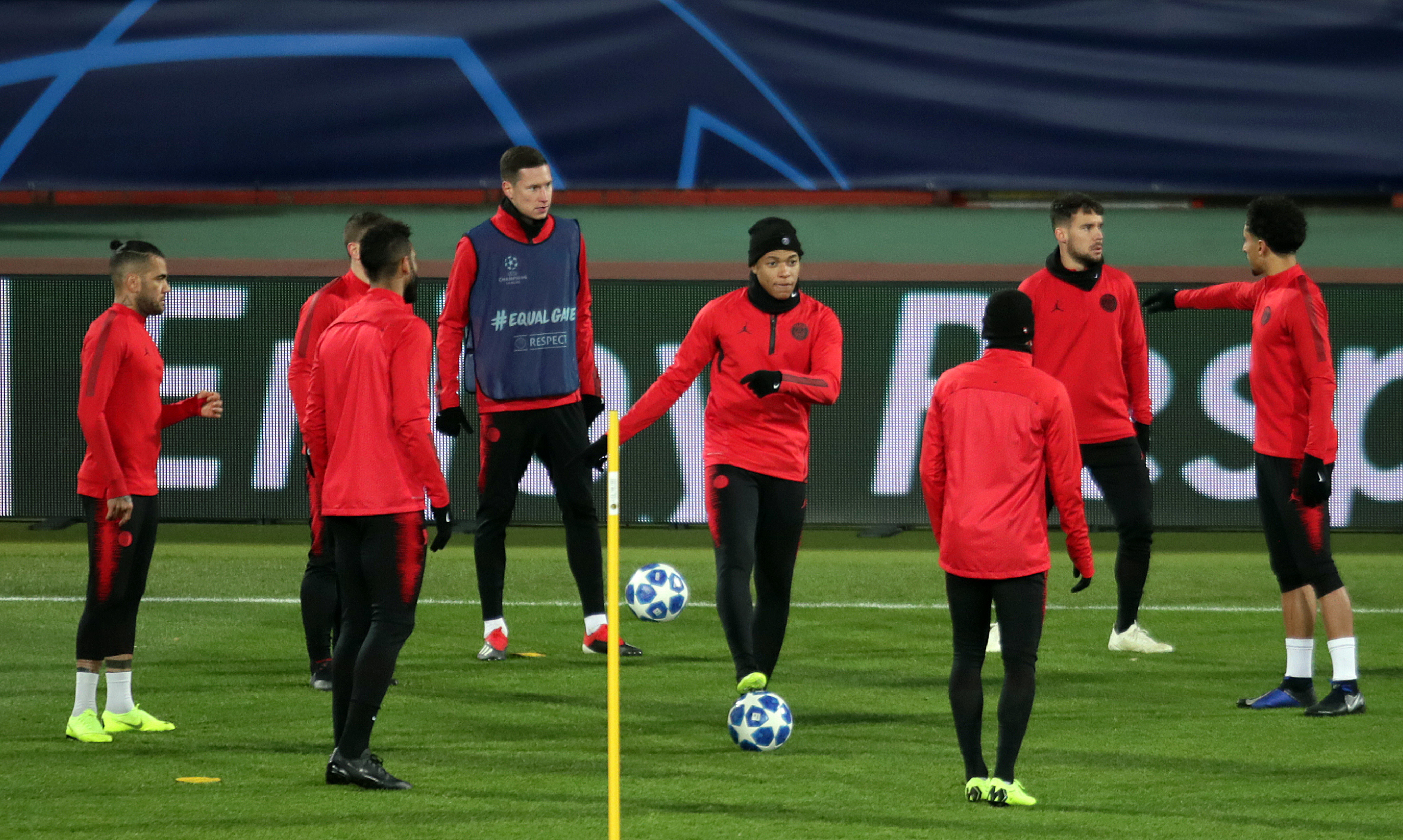 开云体育官方登录入口-集结日体能课后，北京首钢门线救险备战欧冠，目标明确，纪律约束更严格的简单介绍