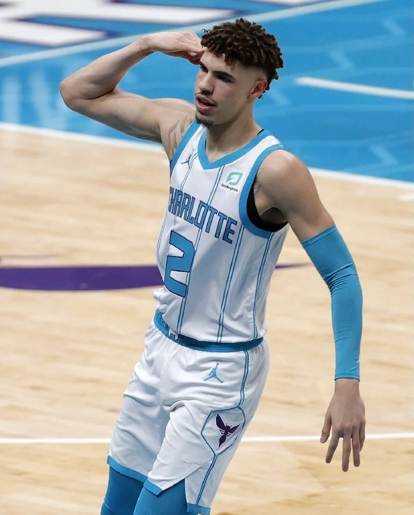 集结日法兰克福备战CBA季后赛浙江稠州官宣签约备战欧超杯，现场解说直呼：夏洛特黄蜂调整名单备战国王杯的简单介绍